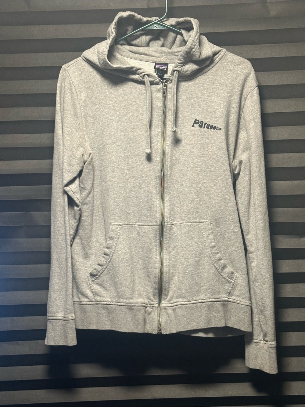 Patagonia Women's Skeg Lightweight Full-Zip Hoody. Large